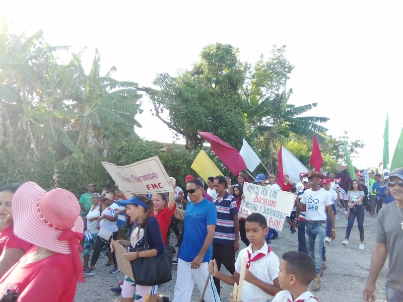 Realizado desfile y acto por el Primero de Mayo en el Consejo Popular Aguacate, en Palma Soriano