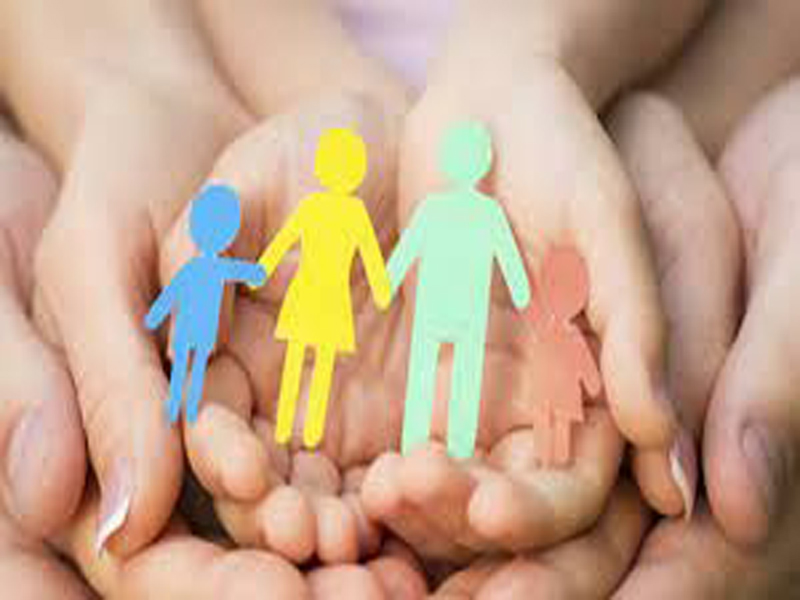 ¿Ajenas o de espaldas las familias palmeras de hoy a la educación de sus hijos?