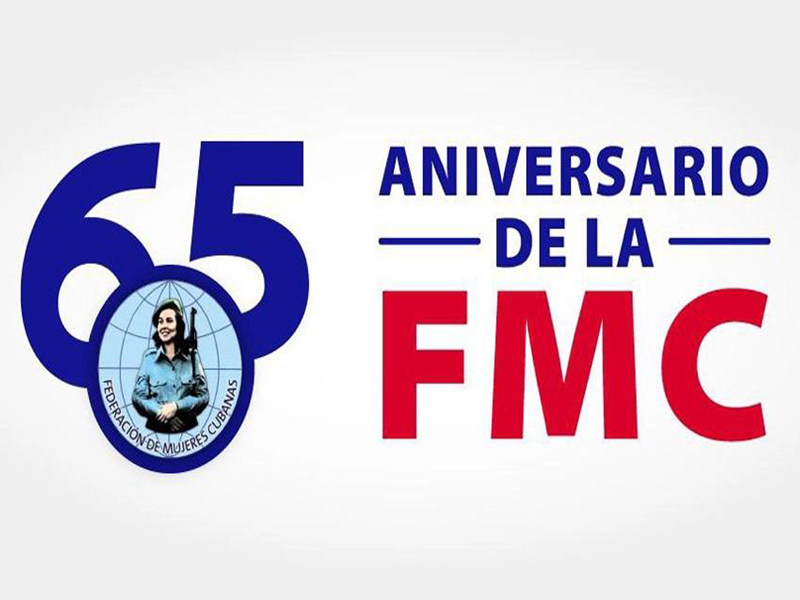 Inician mujeres palmeras la confección de la manta 65 por 95