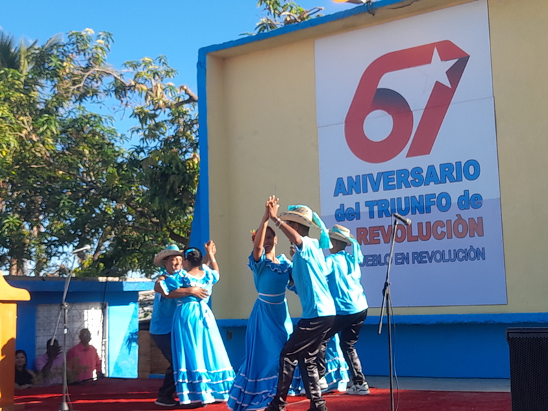 Celebran lugareños el Acto Provincial por aniversario 67 del Triunfo de la Revolución en el Consejo Popular de Dos Palmas
