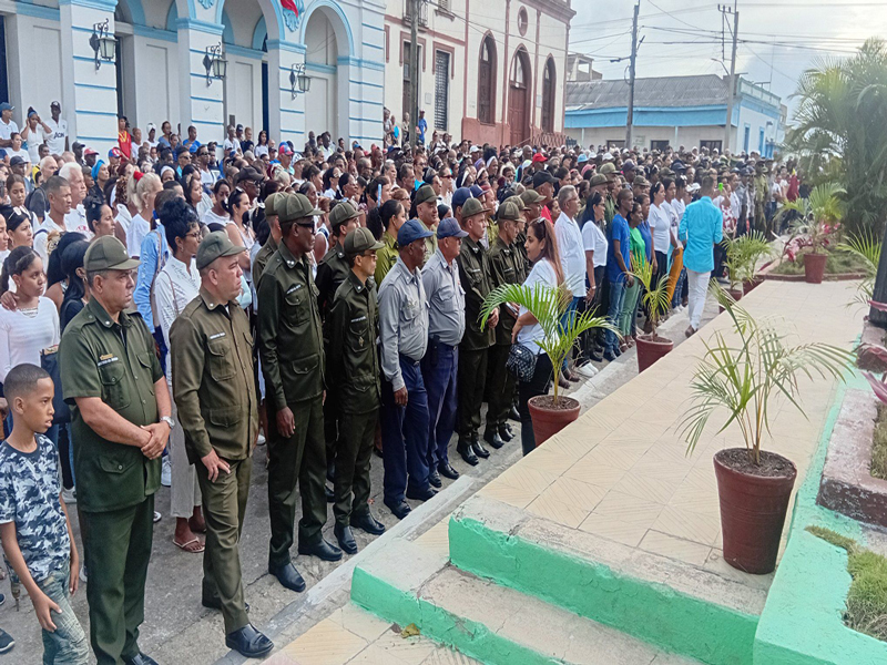 Rinde Palma Soriano tributo póstumo a 32 combatientes cubanos y al Primer Teniente Palmero, Daniel Torralba Díaz caídos en Venezuela